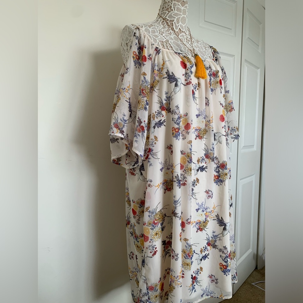 EUC Bailey Blue Sheer Spring Floral Cold Shoulder Dress & Necklace Plus Size 3X - Picture 5 of 11